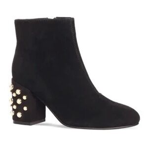 Elegant Black AquaDiva block heel Ankle Boots with Pearl Accents